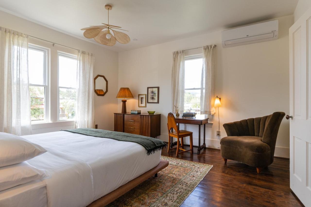 Eastwind Hotel Lake Placid Bagian luar foto