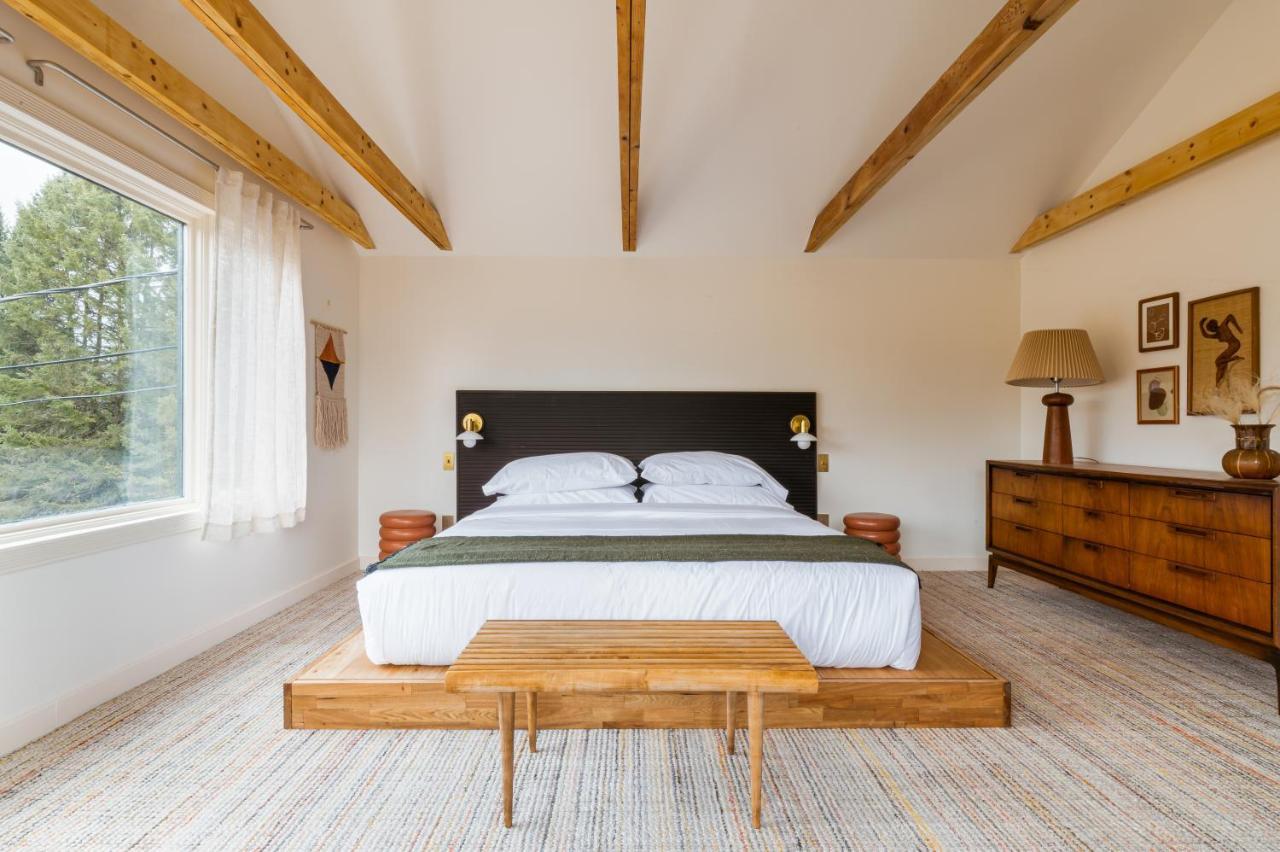 Eastwind Hotel Lake Placid Bagian luar foto