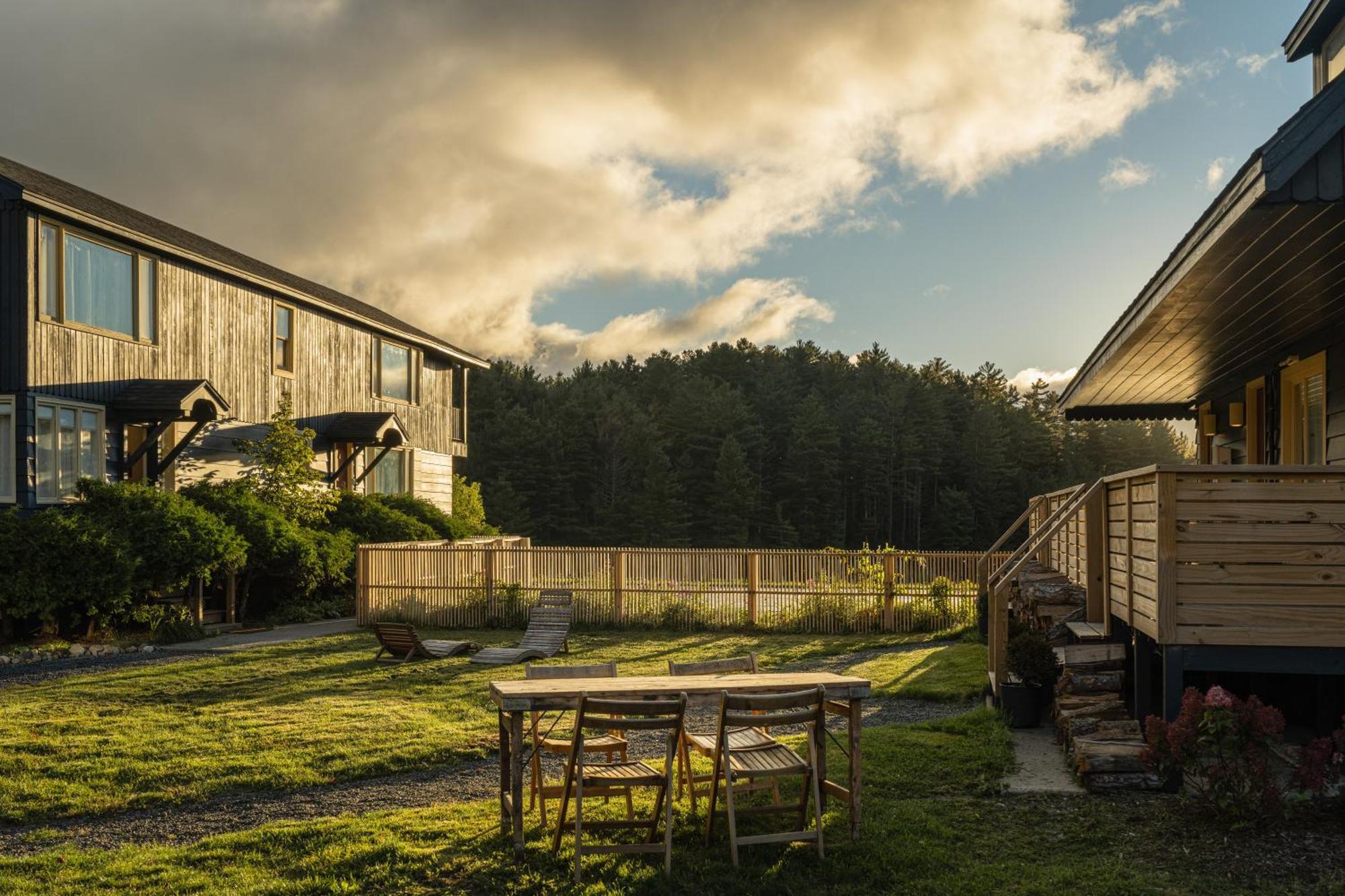 Eastwind Hotel Lake Placid Bagian luar foto