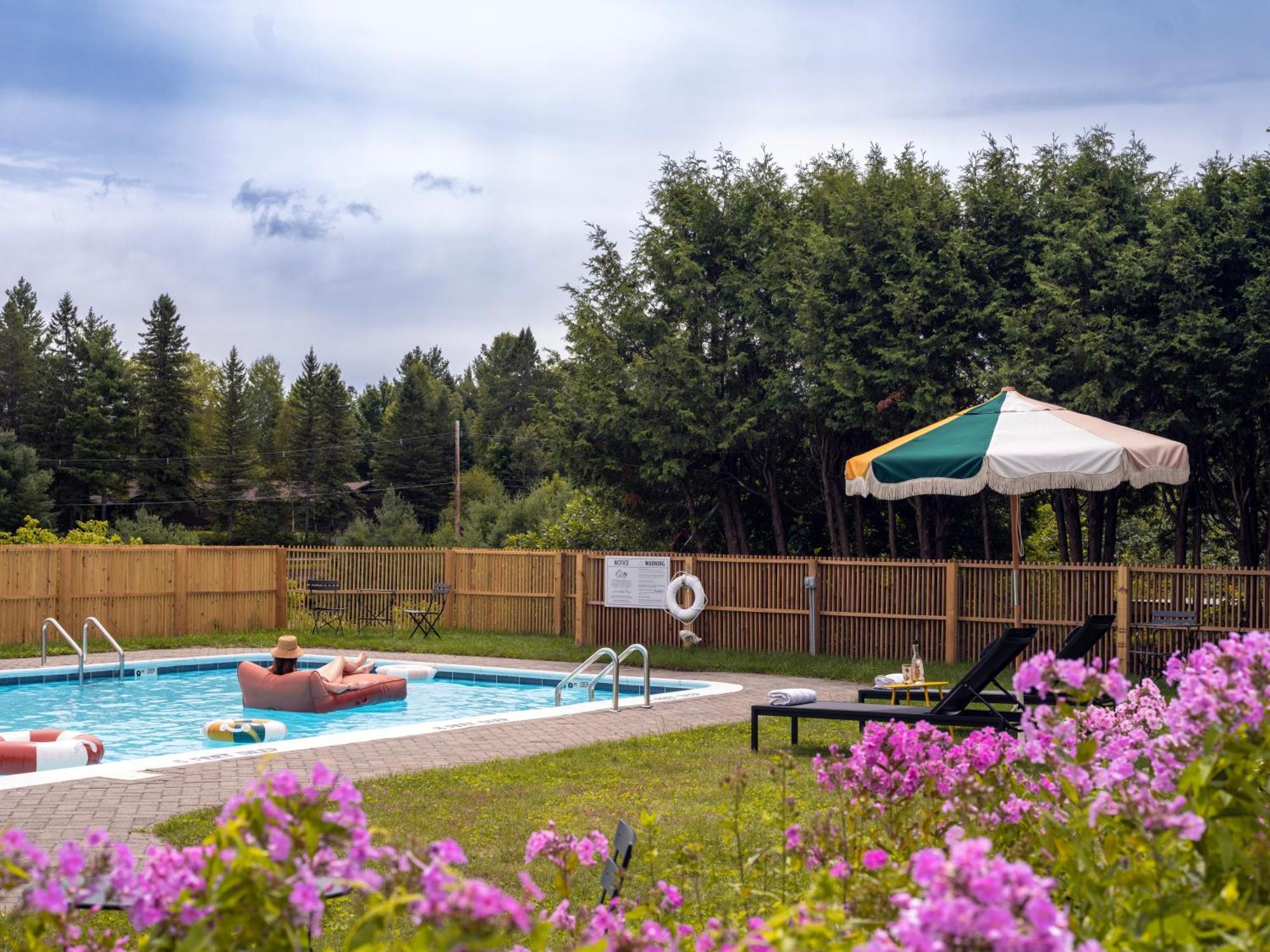 Eastwind Hotel Lake Placid Bagian luar foto